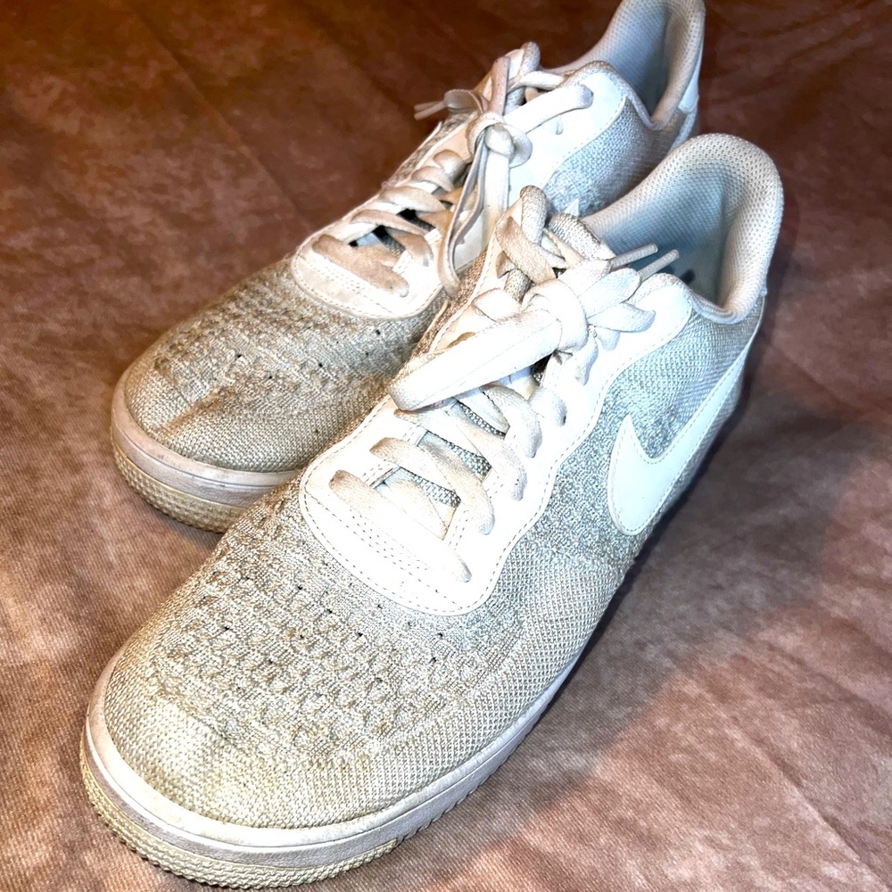 ALL WHITE NIKE SHOE MENS US 12